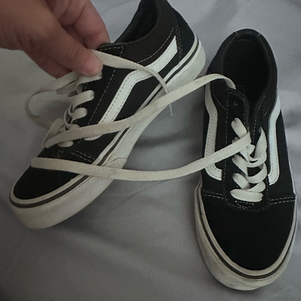 Vans Kids Shoes in Black and White